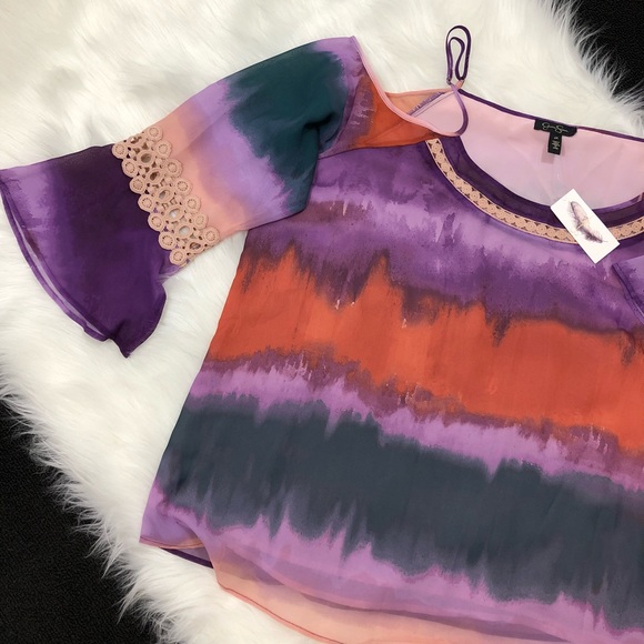 Jessica Simpson Tops - 🏆HP🏆 Boho Bell Sleeve Top Indie Festival Lace 2x